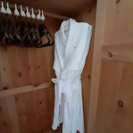 Ashwood House Guest house