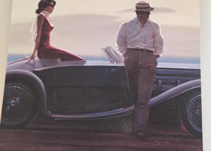 Ashwood House Hotel 4*